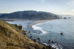 Seaside cliff view of water at base of Klamath Basin